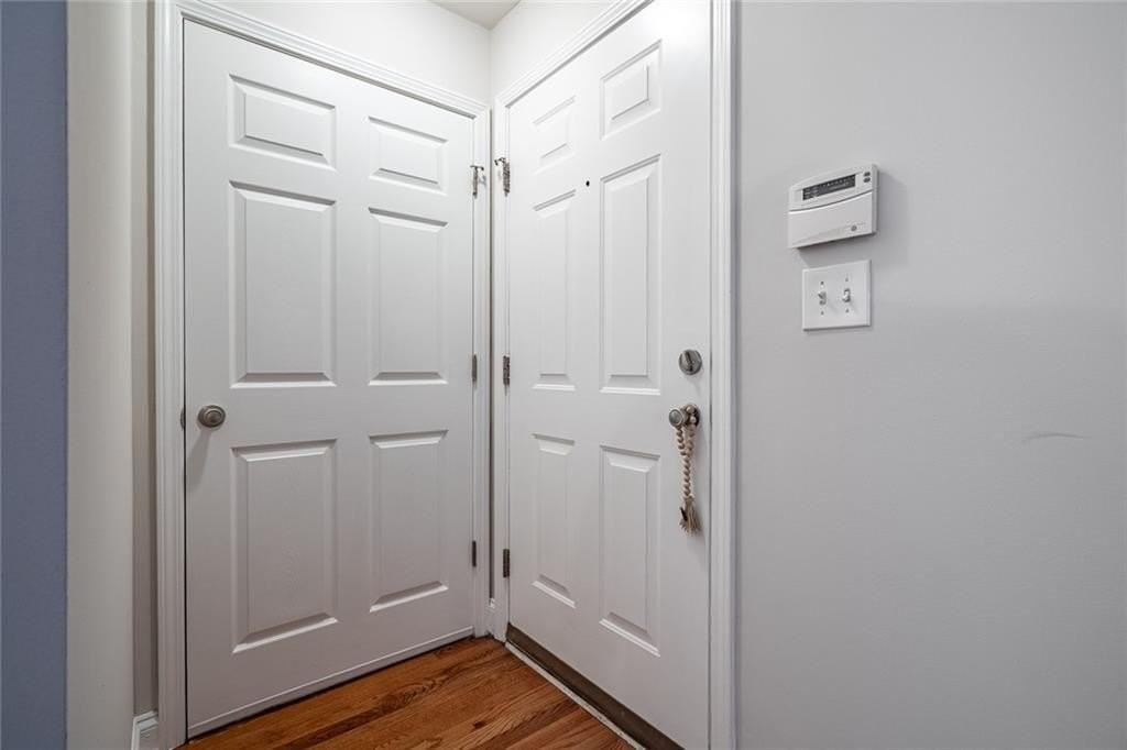 402 Madison Ln Se Unit 402 #402 - Photo 5 of 29