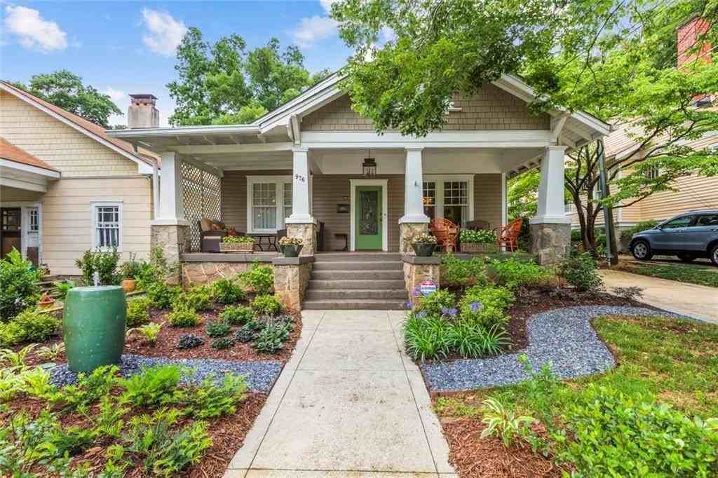 976 Adair Ave Ne - Photo 3 of 38