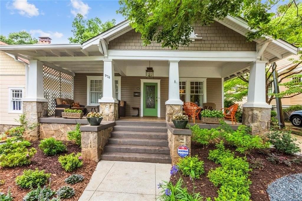 976 Adair Ave Ne - Photo 6 of 38