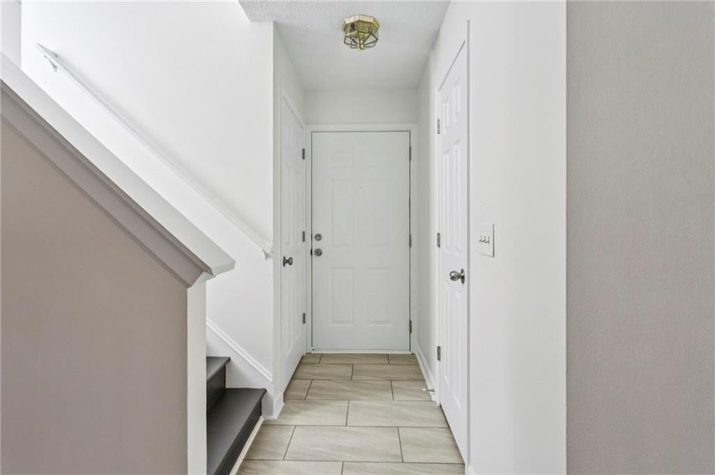 300 Carrington Way - Photo 7 of 28