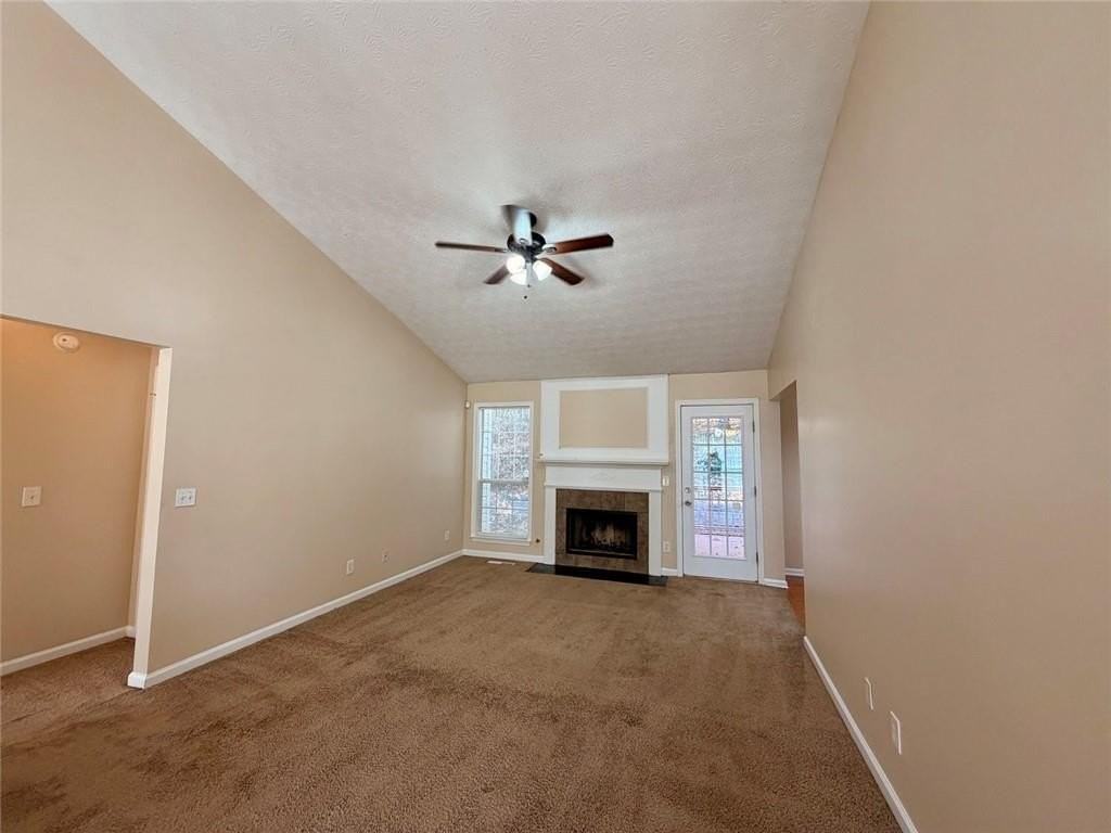 604 Victorian Cir - Photo 4 of 25