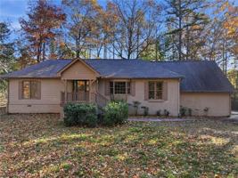 featured image of 3890 Steve Tate Hwy