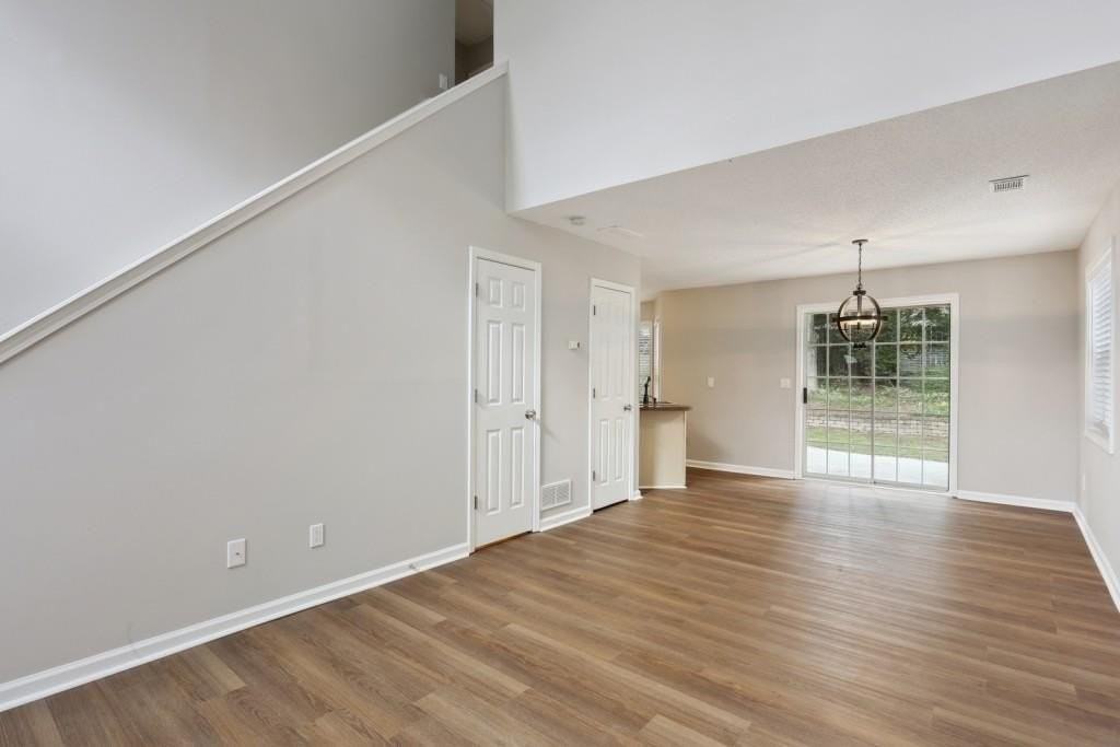 1044 Hillsborough Chase Nw - Photo 6 of 24