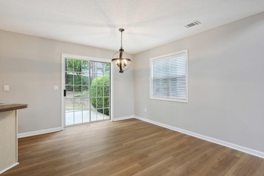 1044 Hillsborough Chase Nw - Photo 7 of 24