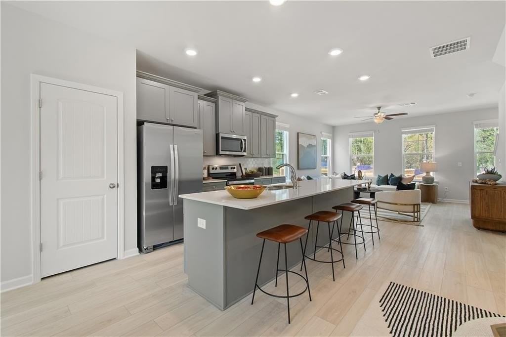 3200 Bateman Dr Sw - Photo 5 of 8