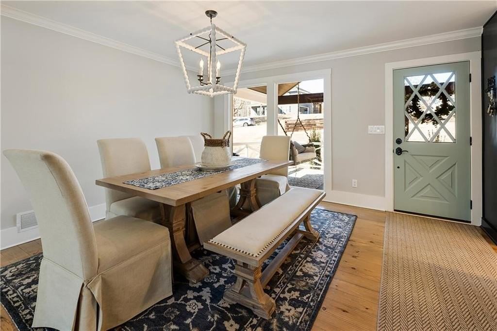 4035 Lacey Dr - Photo 5 of 50