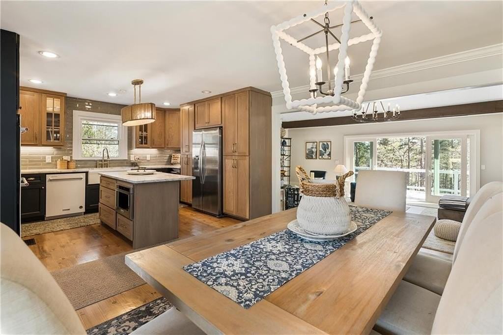 4035 Lacey Dr - Photo 7 of 50