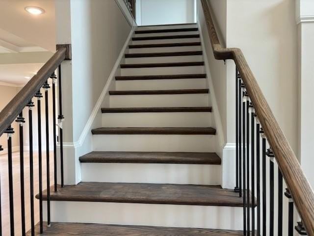 4015 Sierra Vista Cir - Photo 6 of 29