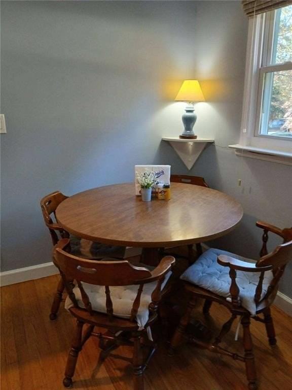 1385 Linkwood Ln - Photo 5 of 16