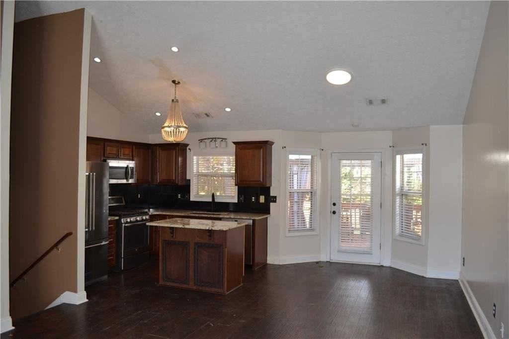 2849 Arendel Dr - Photo 5 of 23