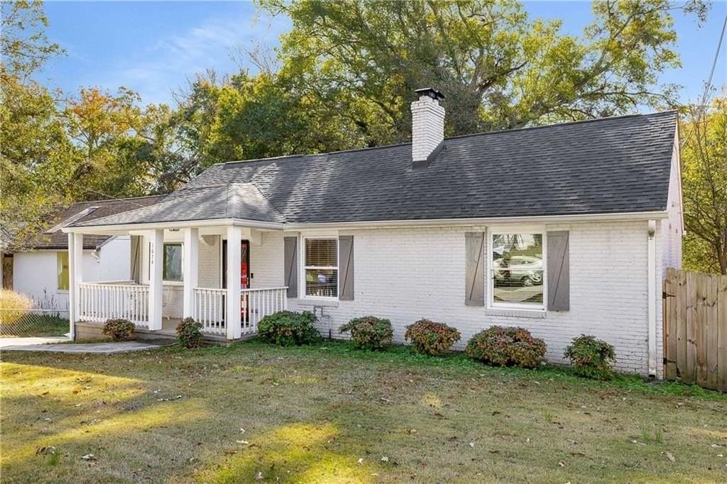 1674 Browning St Sw - Photo 3 of 35