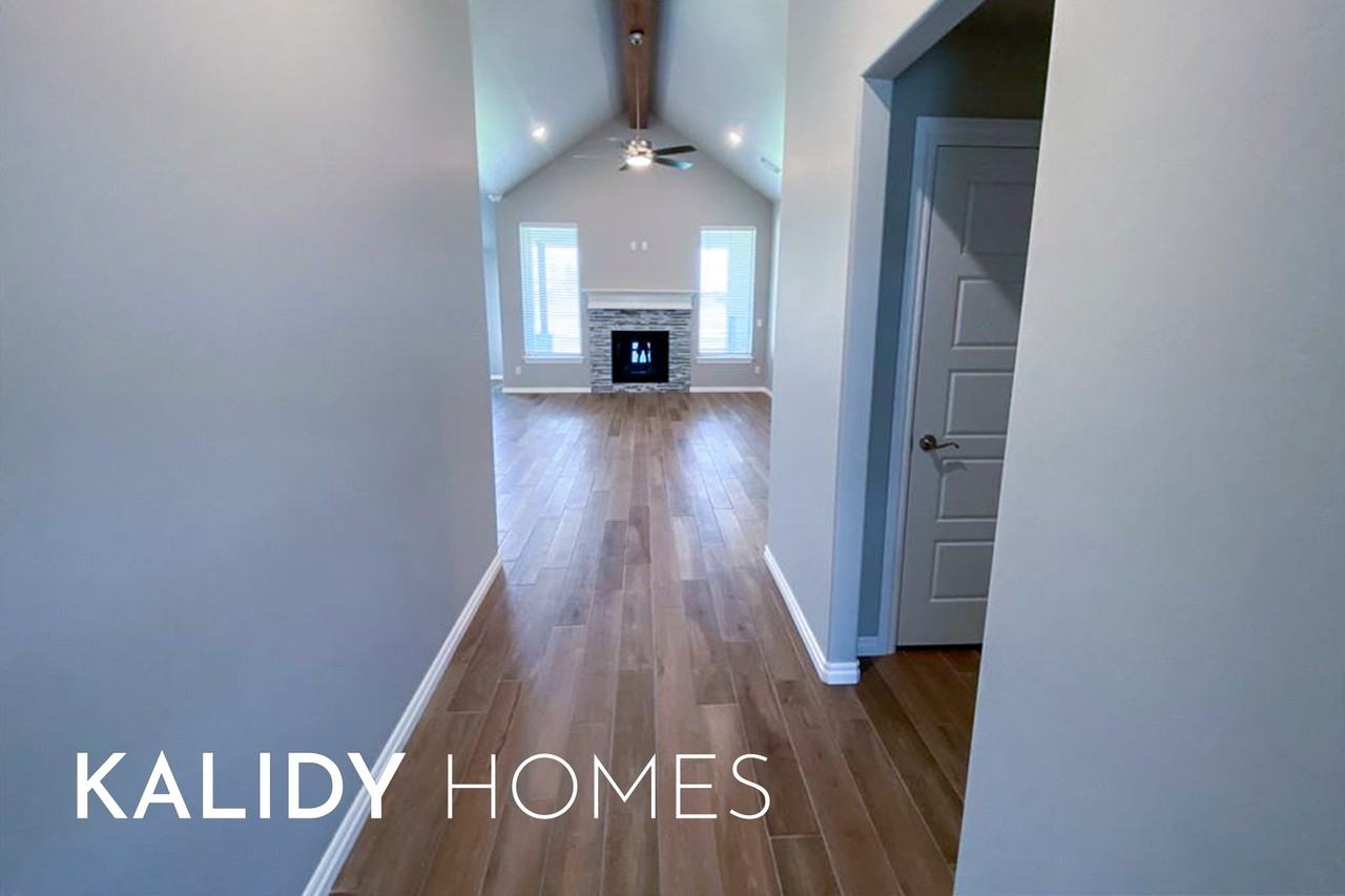 12500 Elba Dr #1 - Photo 3 of 23