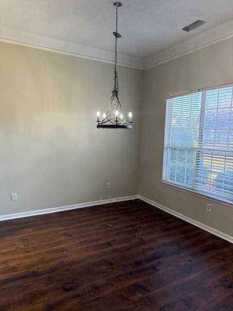 2495 Lakebrooke Dr - Photo 7 of 9