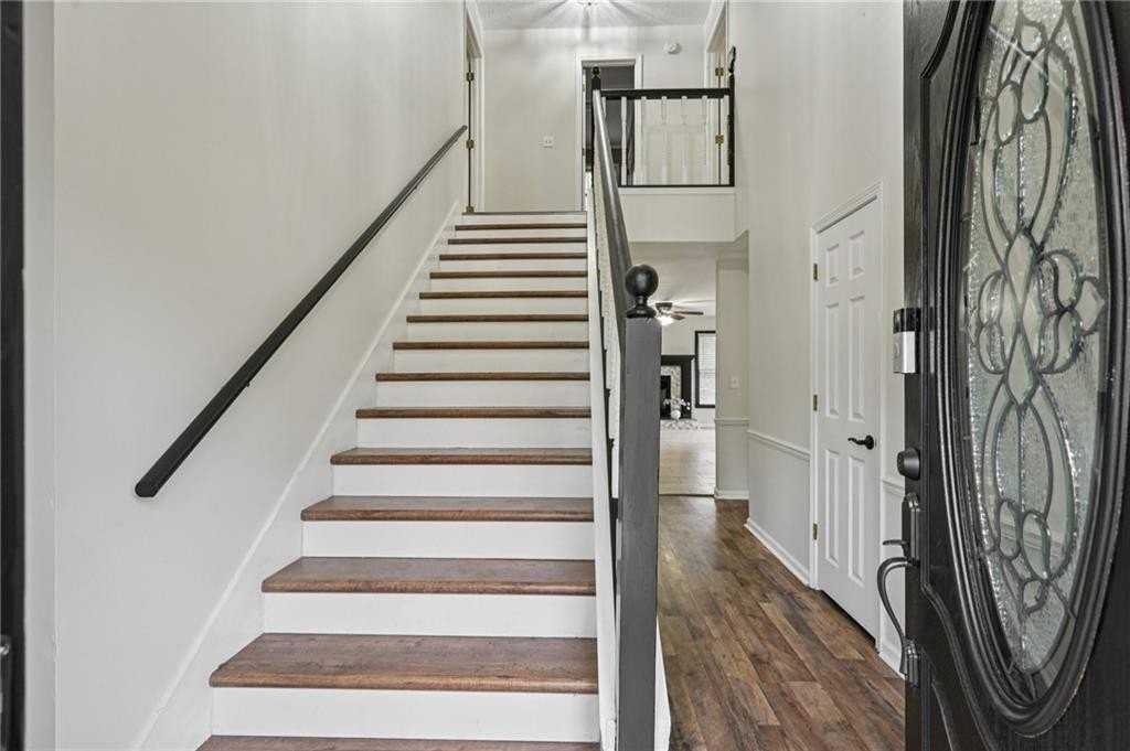 7379 N Mitchell Ct - Photo 6 of 50