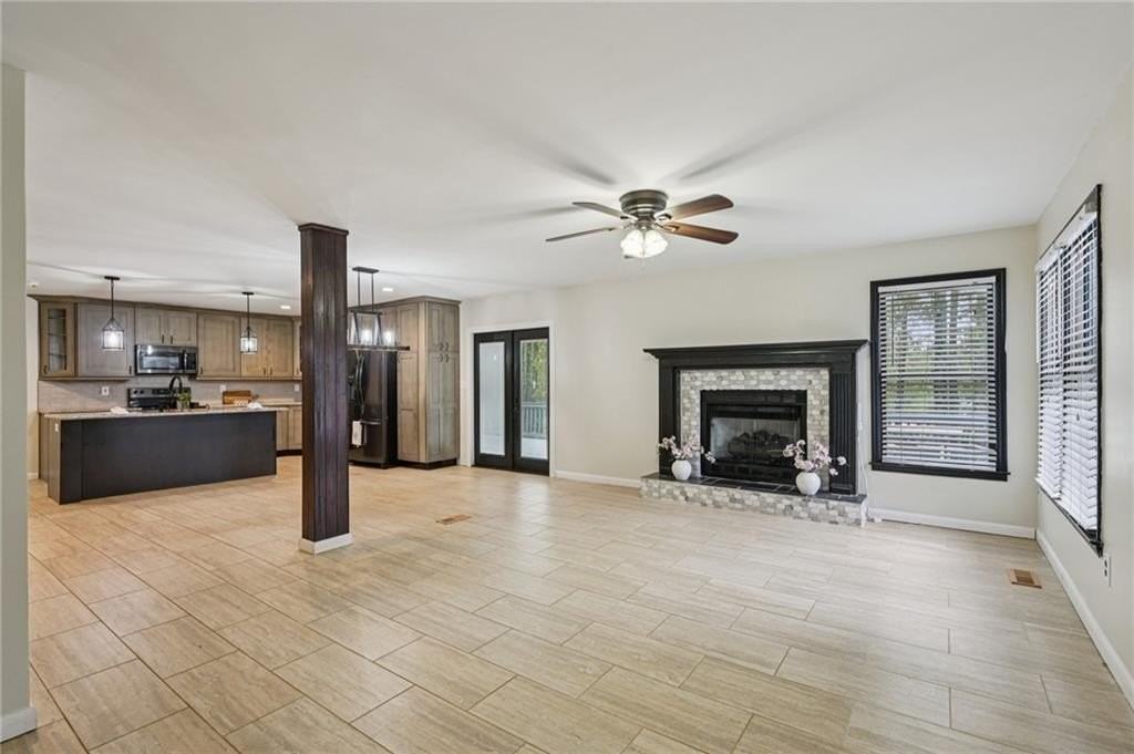 7379 N Mitchell Ct - Photo 7 of 50