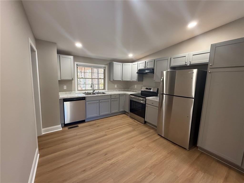 3726 Bolding Rd - Photo 3 of 8