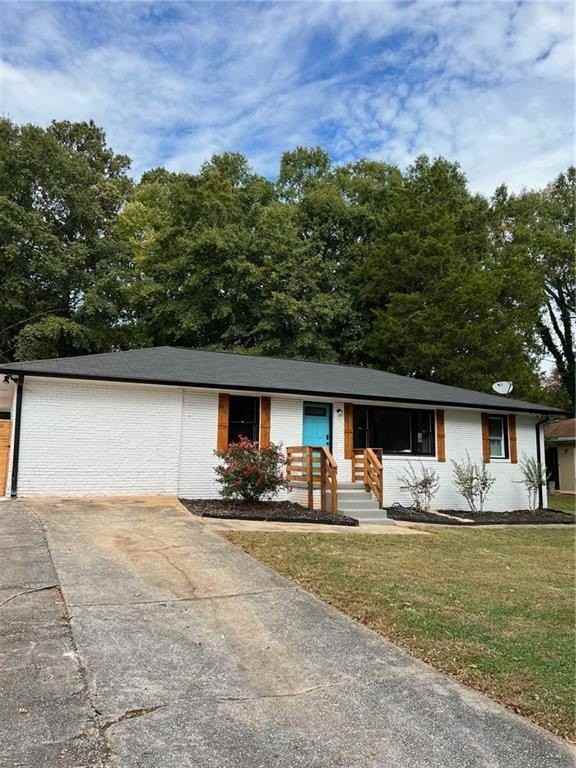 695 Kennesaw Dr Se - Photo 2 of 18