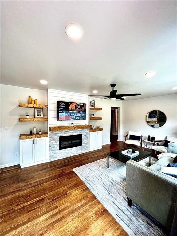 695 Kennesaw Dr Se - Photo 5 of 18