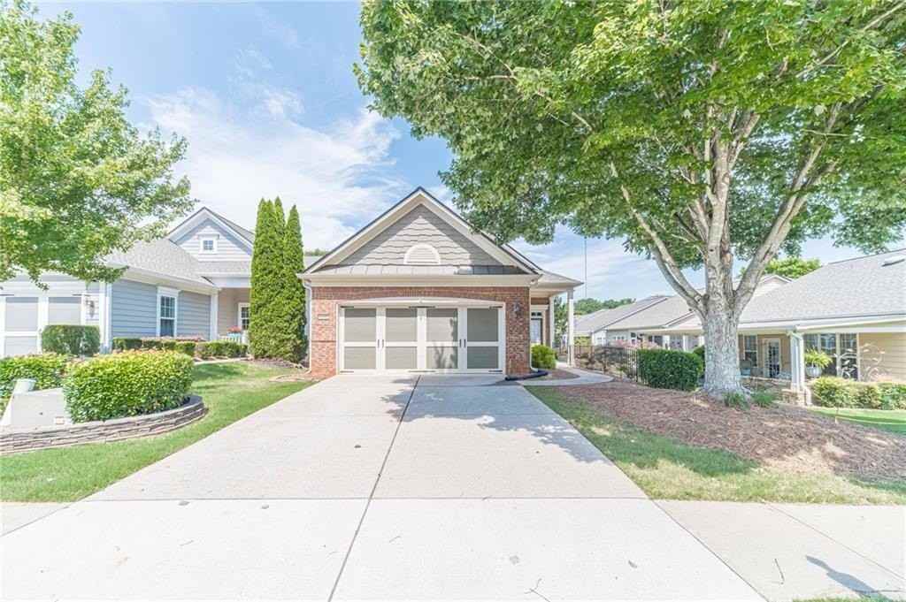 6260 Brookside Ln - Photo 2 of 50