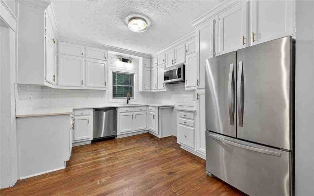 6453 Shadow Rock Dr - Photo 4 of 16