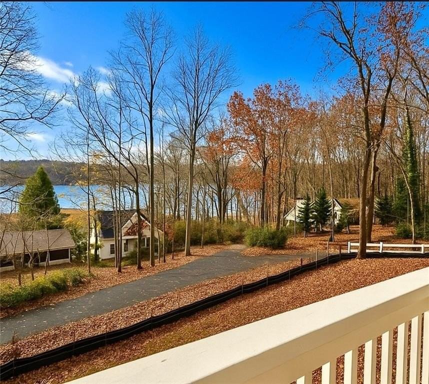 35 Clearwater Dr - Photo 3 of 22