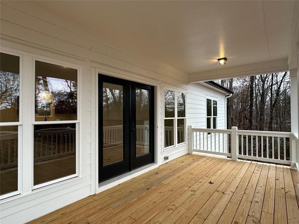 35 Clearwater Dr - Photo 6 of 22