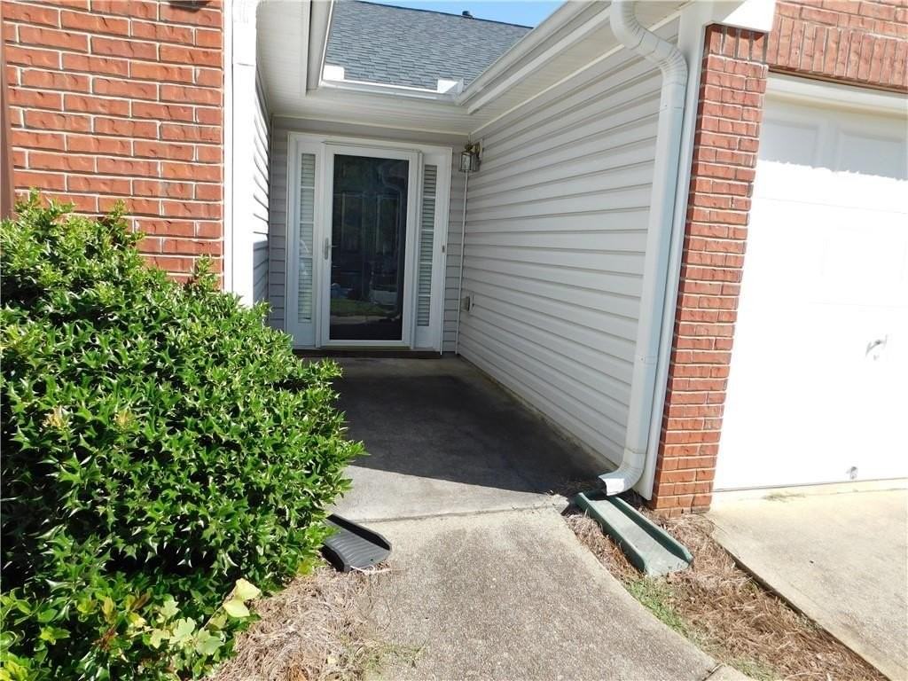 3266 Liberty Commons Dr Nw - Photo 2 of 23