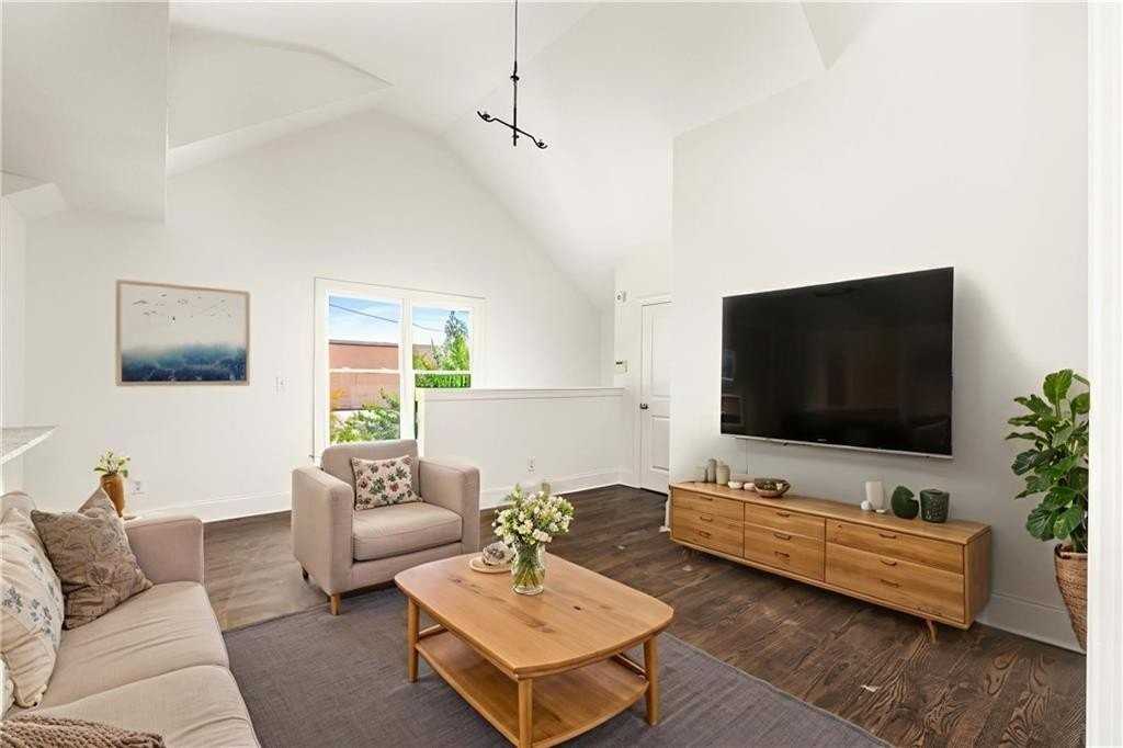 94 Lucy St Se Unit A #A - Photo 3 of 25