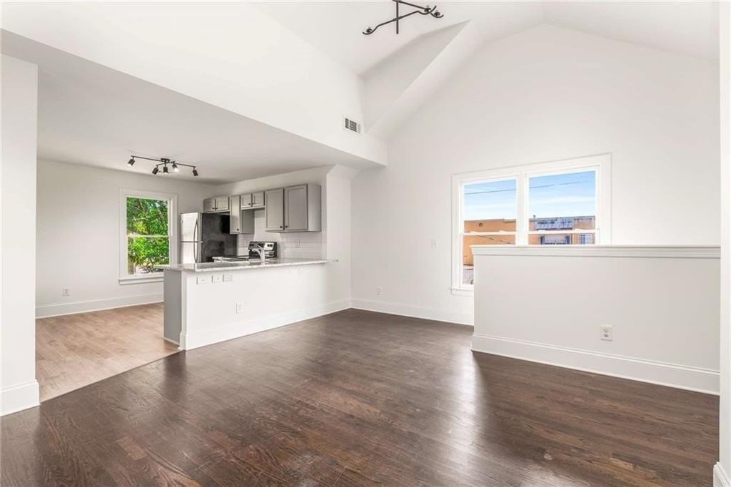 94 Lucy St Se Unit A #A - Photo 7 of 25