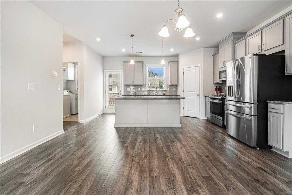 3320 Reagan Way - Photo 2 of 14