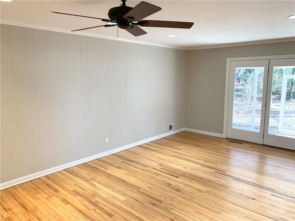 4625 Kings Down Rd - Photo 5 of 32