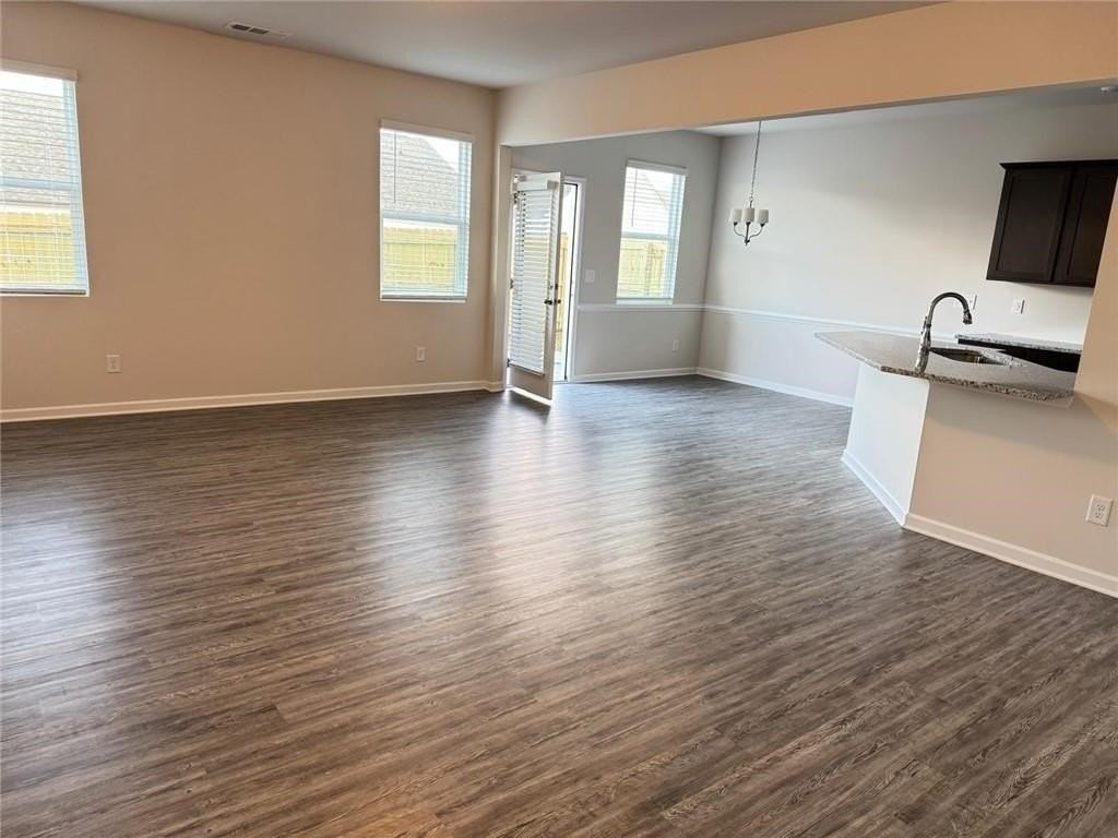 121 Windover Way - Photo 5 of 22