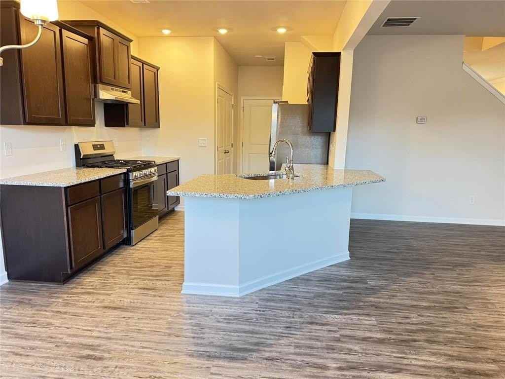 121 Windover Way - Photo 7 of 22