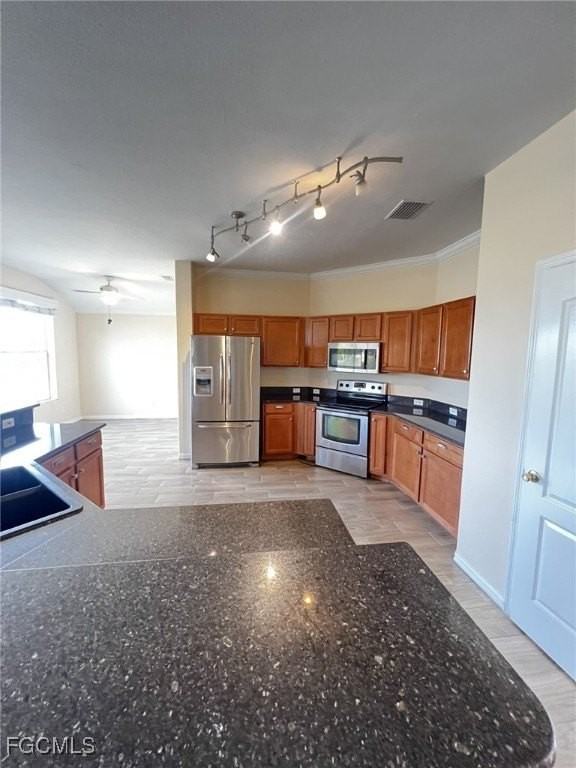 2637 Nw 26th Pl - Photo 4 of 17