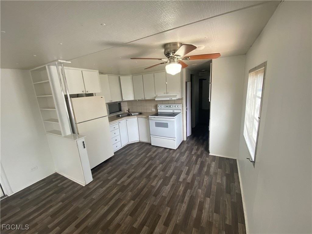 139 Amber Ave - Photo 7 of 18