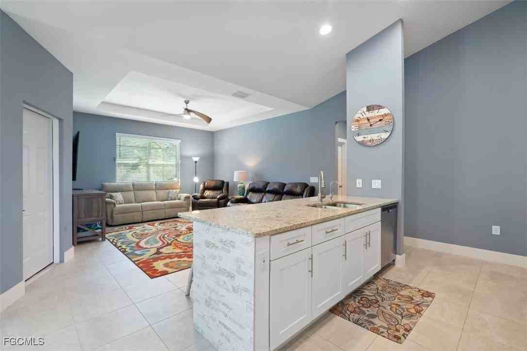 825 Se 5th Pl - Photo 6 of 20