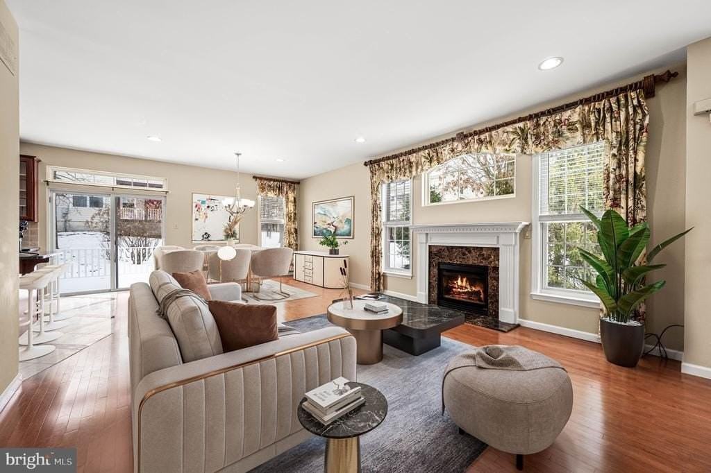 120 Elizabeth Ct - Photo 7 of 50