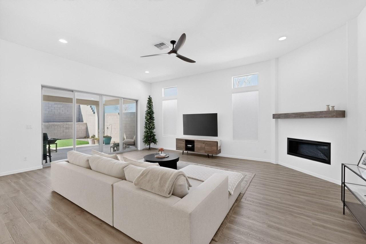 8345 Salinger Way Nw - Photo 7 of 45