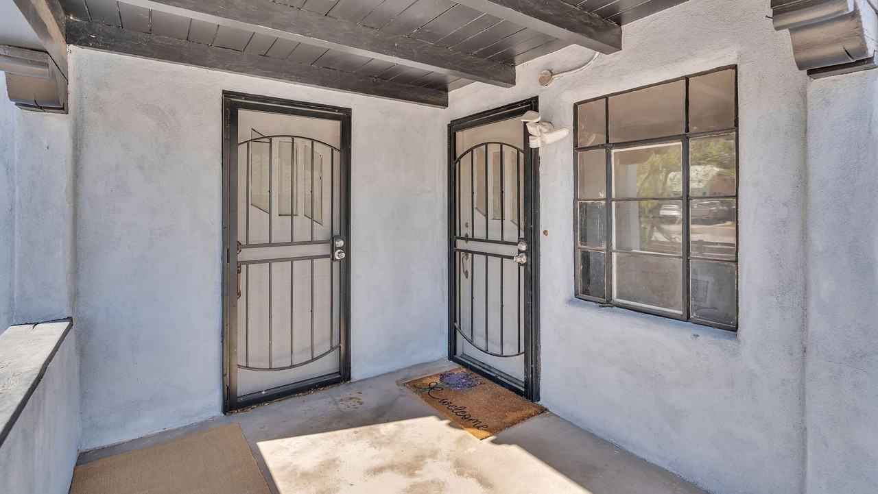 205 Harvard Dr Se - Photo 7 of 29