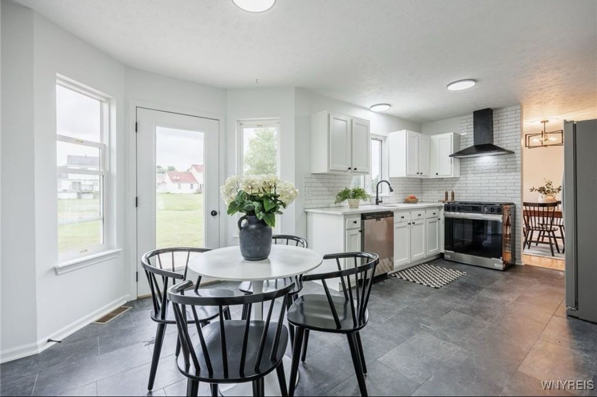 76 Alverstone Way #1 - Photo 7 of 12