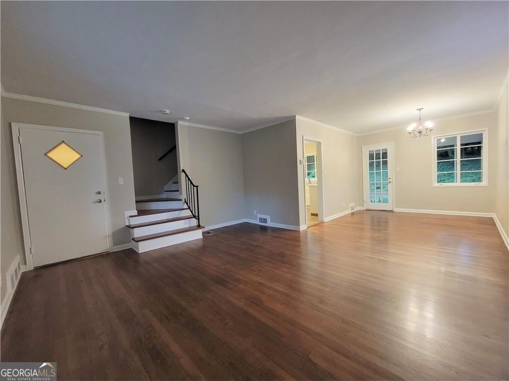 1321 Stillwood Dr Ne Apt B - Photo 2 of 12