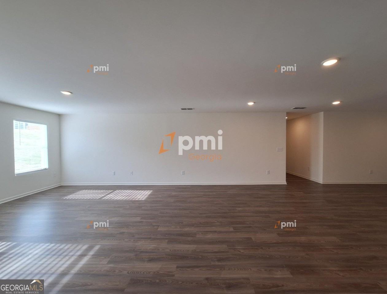 313 Gazebo Dr - Photo 6 of 18