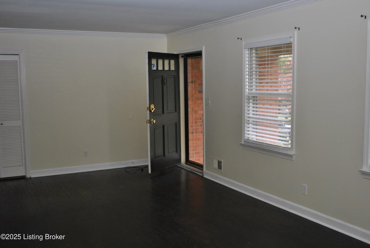 12011 Brookmoor Dr - Photo 7 of 35