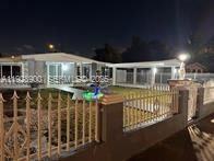 881 Hialeah Dr - Photo 3 of 8