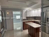 881 Hialeah Dr - Photo 5 of 8