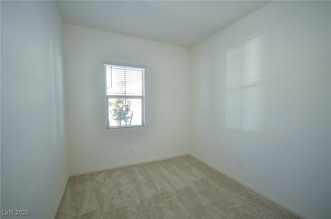 552 Parkwind Ln - Photo 7 of 50