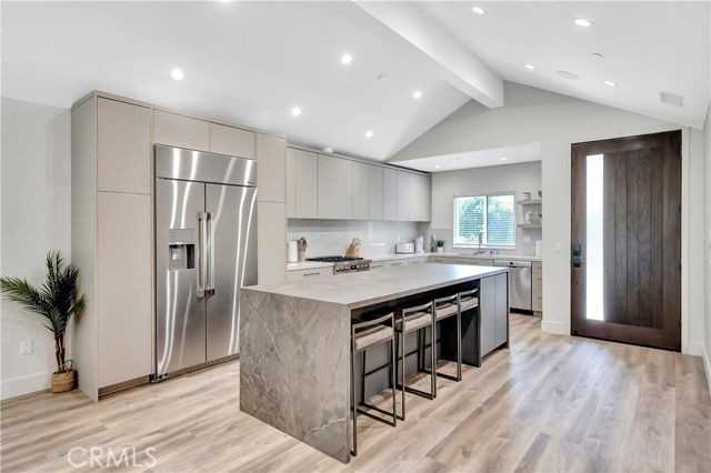 6743 Colgate Ave - Photo 5 of 8