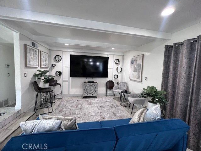 1107 Woodbury Dr - Photo 6 of 8