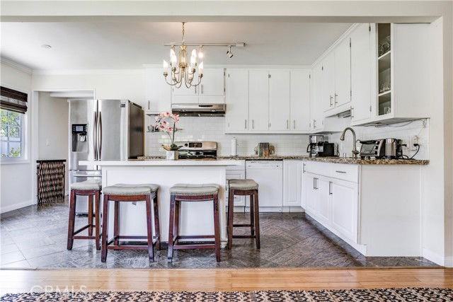 2902 Spreckels Ct - Photo 4 of 8