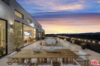 22570 S Summit Ridge Cir - Photo 2 of 8